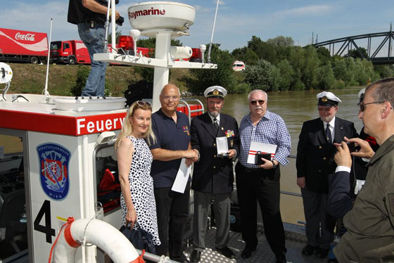 Österreichischer Marineverband - Bericht Ehrungen am Donauinselfest 2012