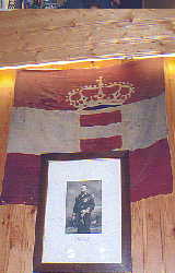 Portrait und kuk Flagge im Bordlokal